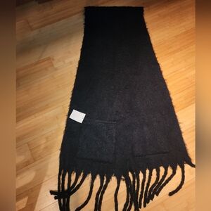 NWT Oversized Blanket Scarf LAUREN CONRAD 2 pockets Warm